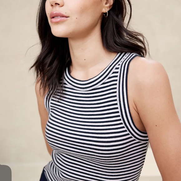 Bananas Republic Ribbed Racerback Tank - Picture 1 of 6